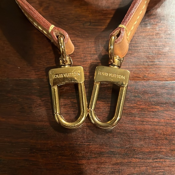 LOUIS VUITTON Damier Azure Croisette Crossbody Bag - Picture 8 of 13